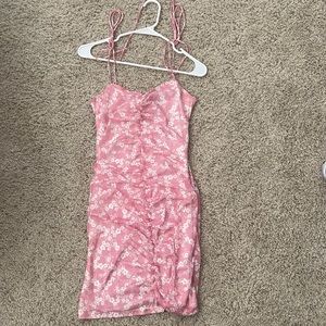 Pink and white flower dress with ruching. Wore in Hawaii!